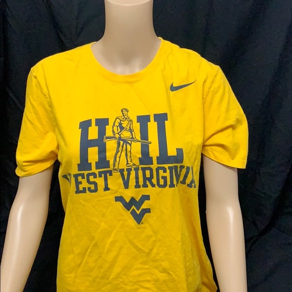 Nike Other - Men’s Nike WVU T-shirt